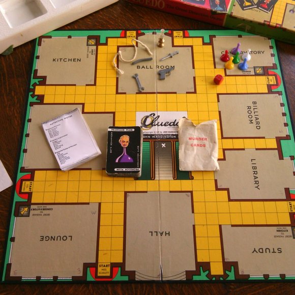 Cluedo "Vintage Edition" Family Board Game Detective Mystery Waddingtons 1965 - Picture 4 of 16